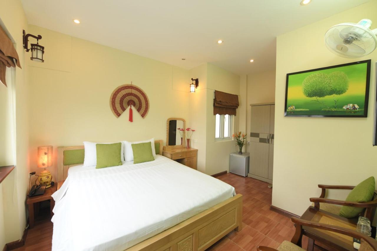 Holiday Lakeview Hotel Hanoi Buitenkant foto