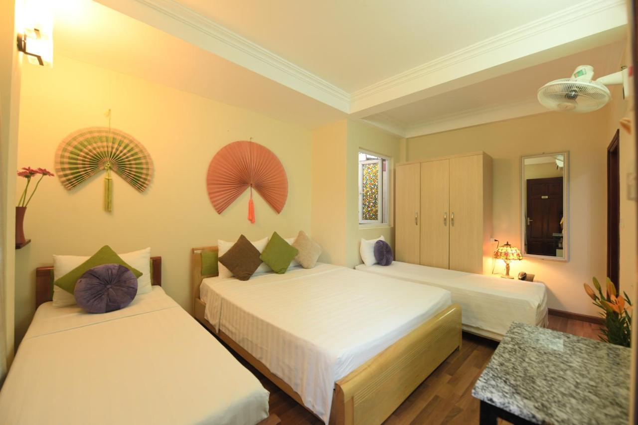 Holiday Lakeview Hotel Hanoi Buitenkant foto